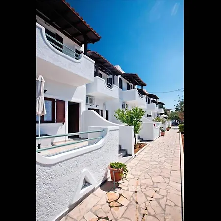 With Garden View No12 Appartement Ierápetra